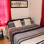 Adib Apartments - 150 Young St, Unit 4