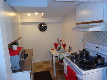 Adib Apartments - 150 Young St, Unit 4 Ottawa